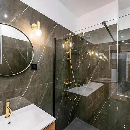 Loggias - Somptueux 4 Pieces - Parking - Terrasse - * Μεντόν