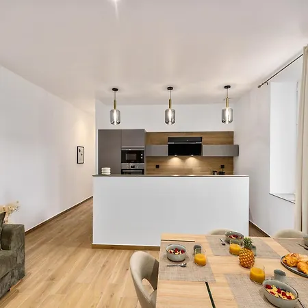 Loggias - Somptueux 4 Pieces - Parking - Terrasse - Апартаменти *