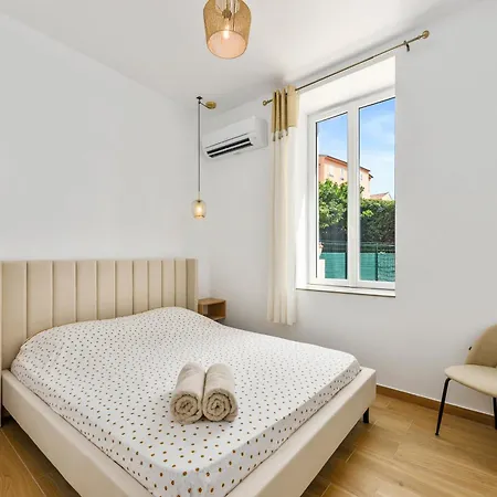 Loggias - Somptueux 4 Pieces - Parking - Terrasse - Апартаменти