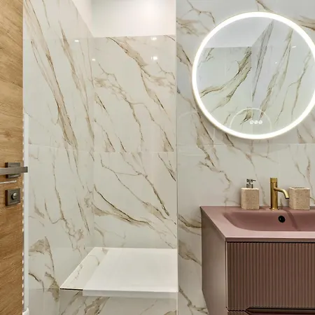 Loggias - Somptueux 4 Pieces - Parking - Terrasse - Menton