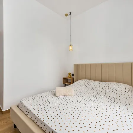 Loggias - Somptueux 4 Pieces - Parking - Terrasse - *