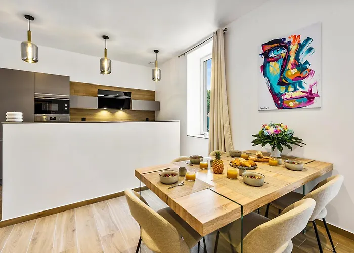 Loggias - Somptueux 4 Pièces - Parking - Terrasse -