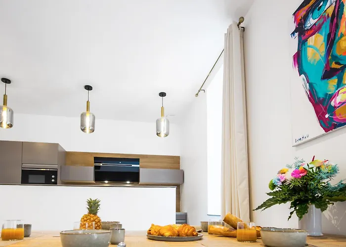 Loggias - Somptueux 4 Pièces - Parking - Terrasse - Mentone